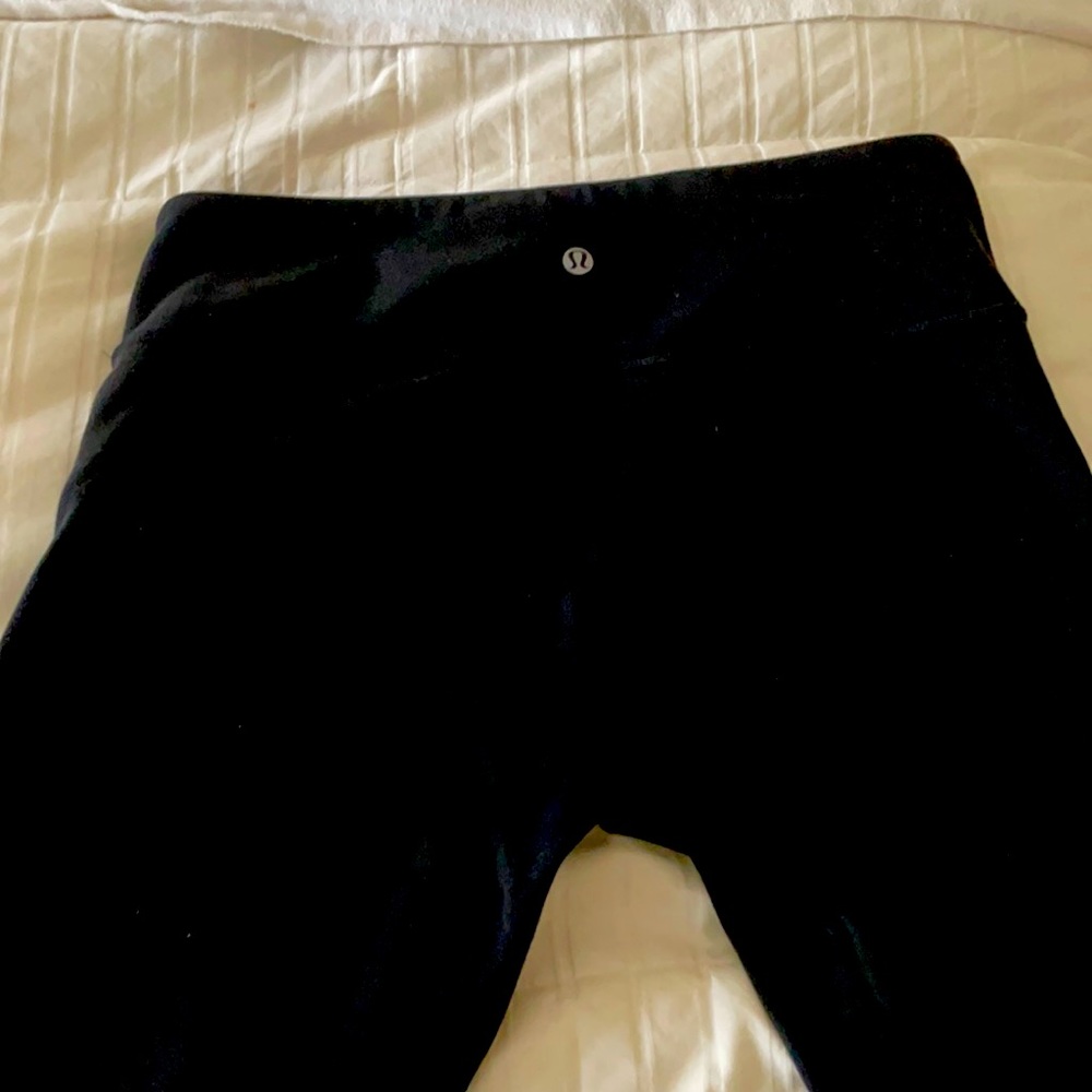 EUC Lululemon leggings full length size 8